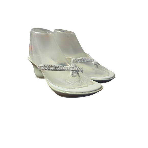 Bolero By Summer Rio White Thong Wedge Sandal Sz 9 Embellished - Picture 3 of 7